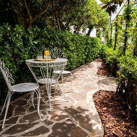Villa Aurelia Suites And Apartments 洛科罗通多 外观 照片