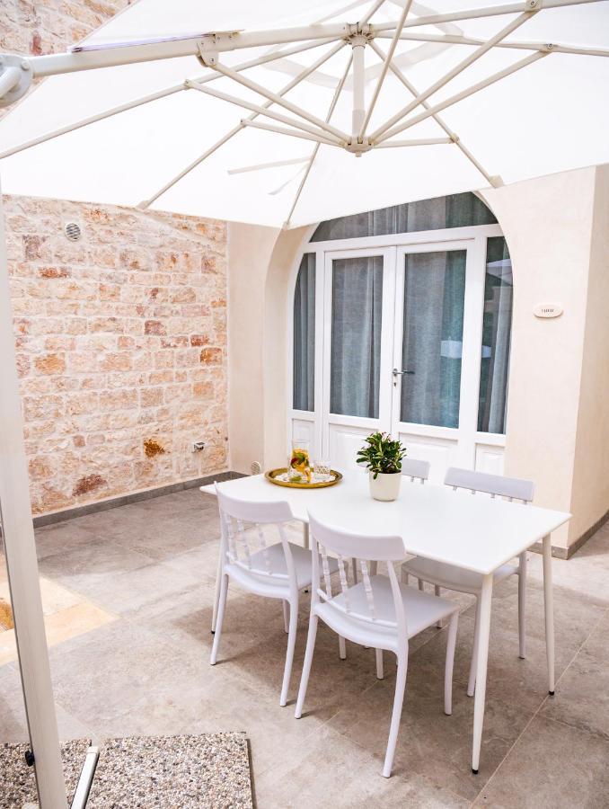 Villa Aurelia Suites And Apartments 洛科罗通多 外观 照片